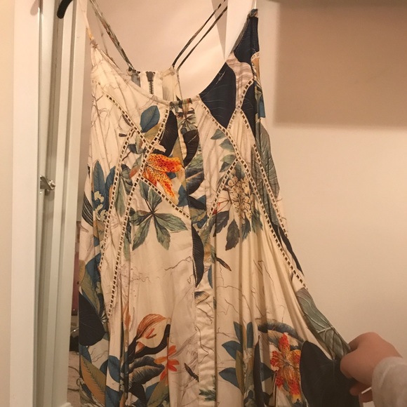 LF dress - Picture 2 of 4